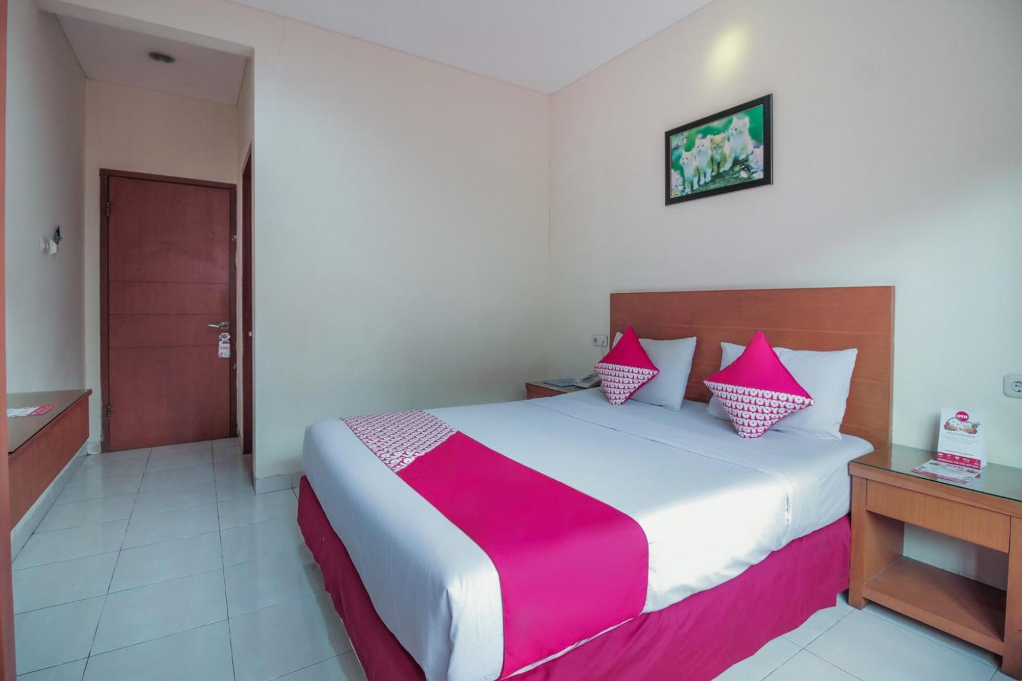 Capital O Galaxy Inn Bandung Exterior foto